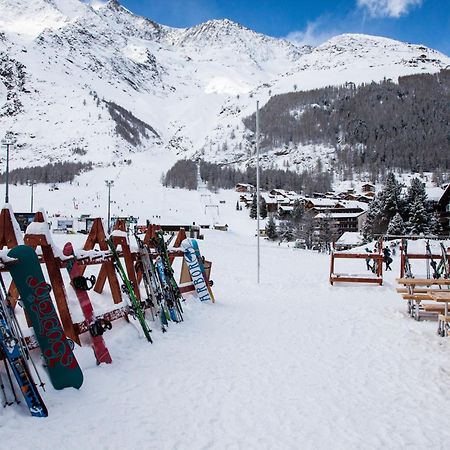 Hotel The Larix Ski-In Ski-Out Saas-Fee Bagian luar foto