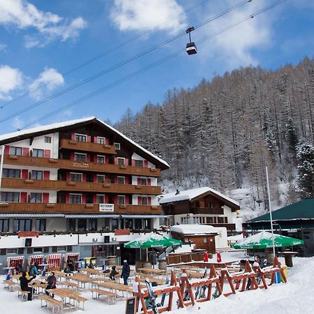 Hotel The Larix Ski-In Ski-Out Saas-Fee Bagian luar foto