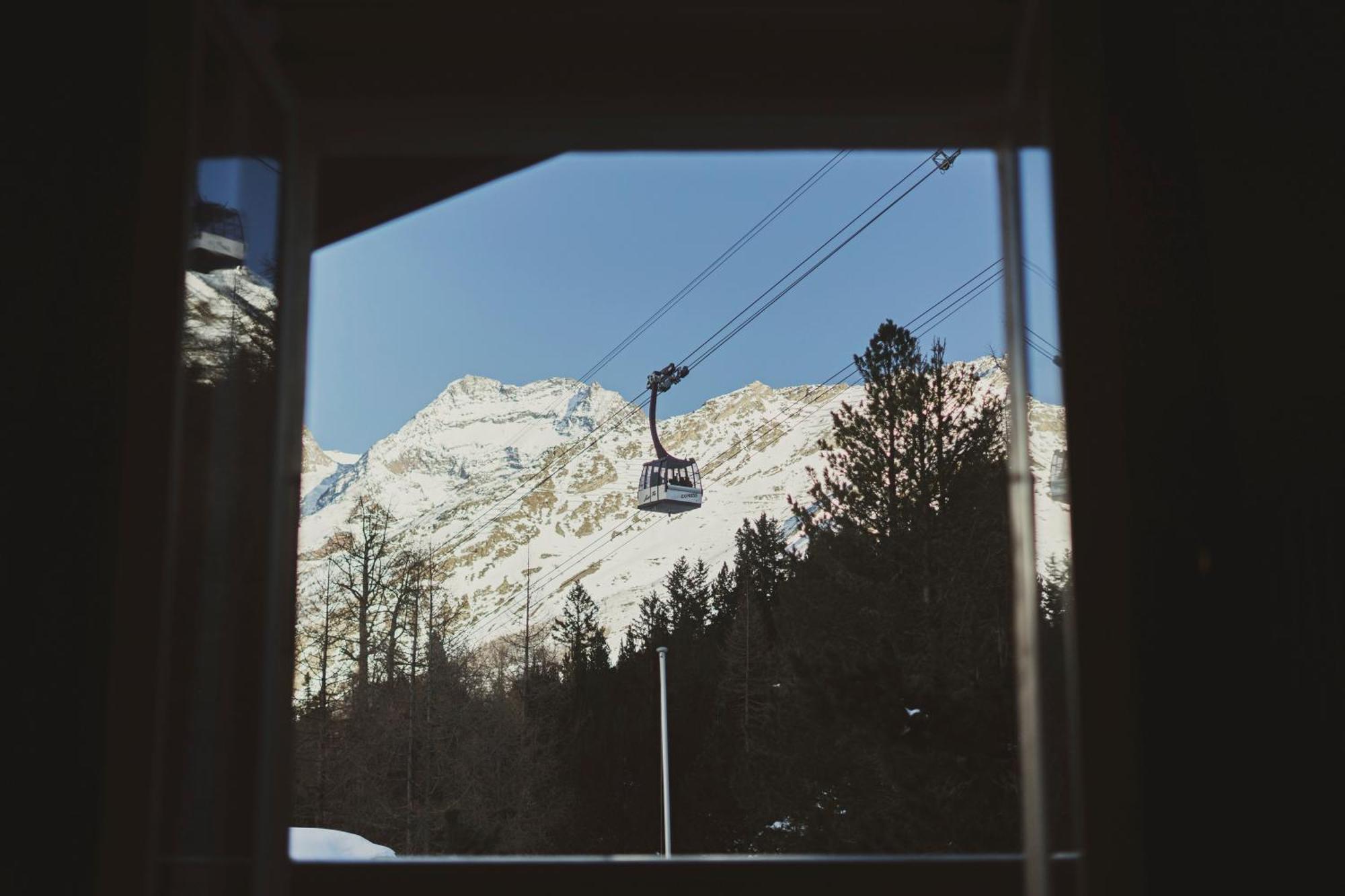 Hotel The Larix Ski-In Ski-Out Saas-Fee Bagian luar foto