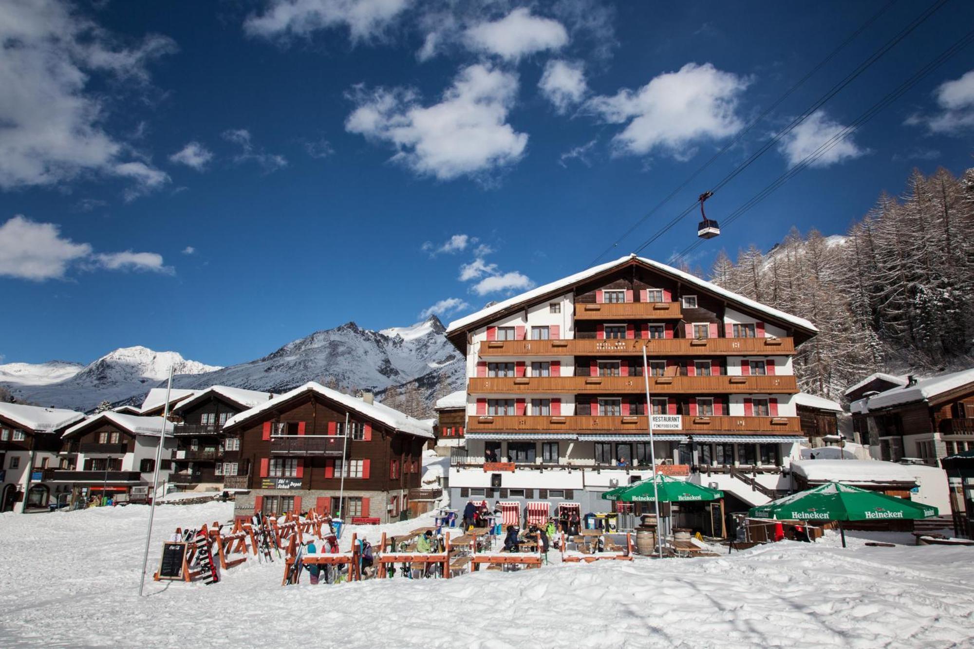 Hotel The Larix Ski-In Ski-Out Saas-Fee Bagian luar foto