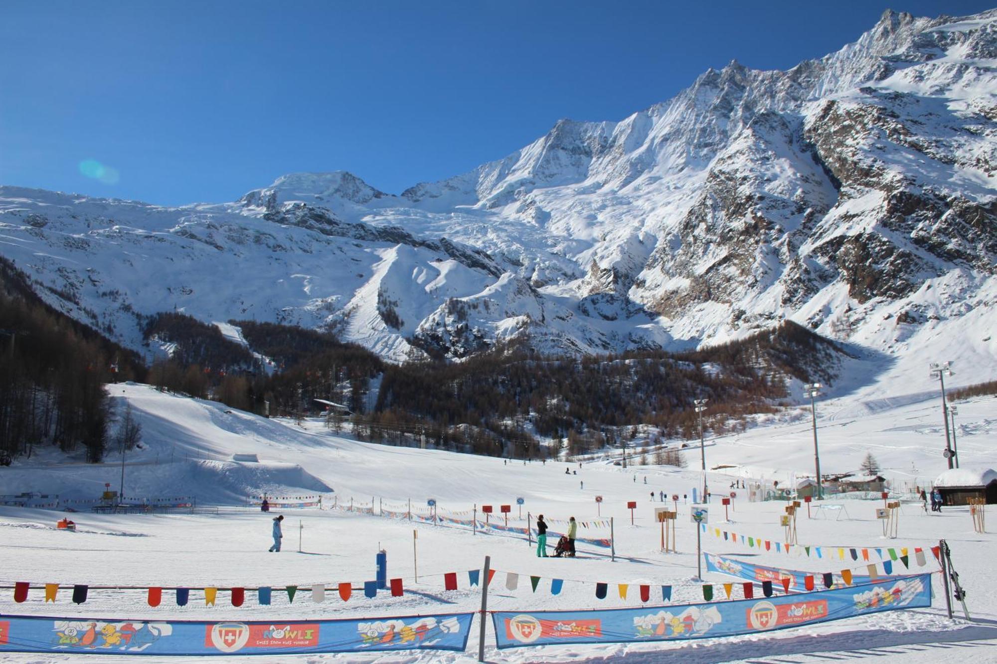 Hotel The Larix Ski-In Ski-Out Saas-Fee Ruang foto