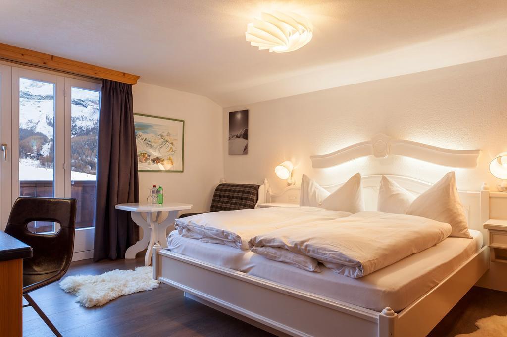 Hotel The Larix Ski-In Ski-Out Saas-Fee Bagian luar foto
