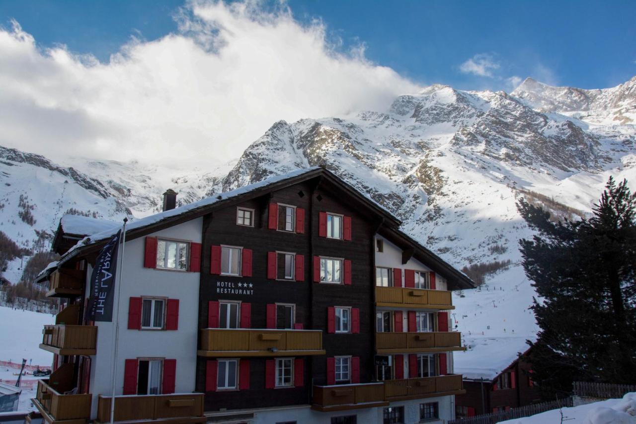 Hotel The Larix Ski-In Ski-Out Saas-Fee Bagian luar foto